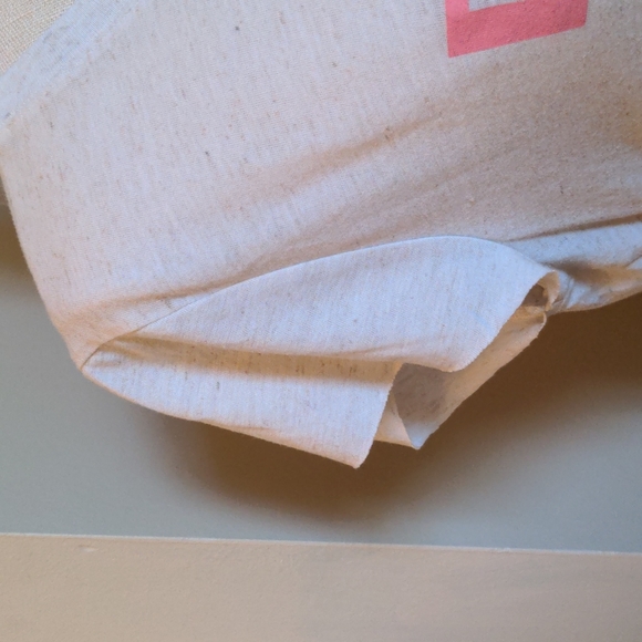 Custom cut Tee - Picture 6 of 8